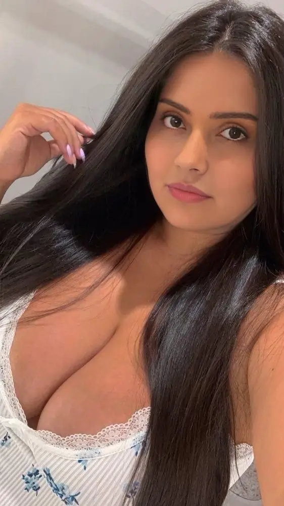 Riya Mira Road Call Girl Service